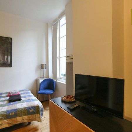 Nice And Comfortable Studio Apartment 巴黎 外观 照片