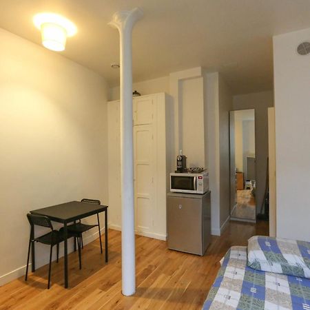 Nice And Comfortable Studio Apartment 巴黎 外观 照片