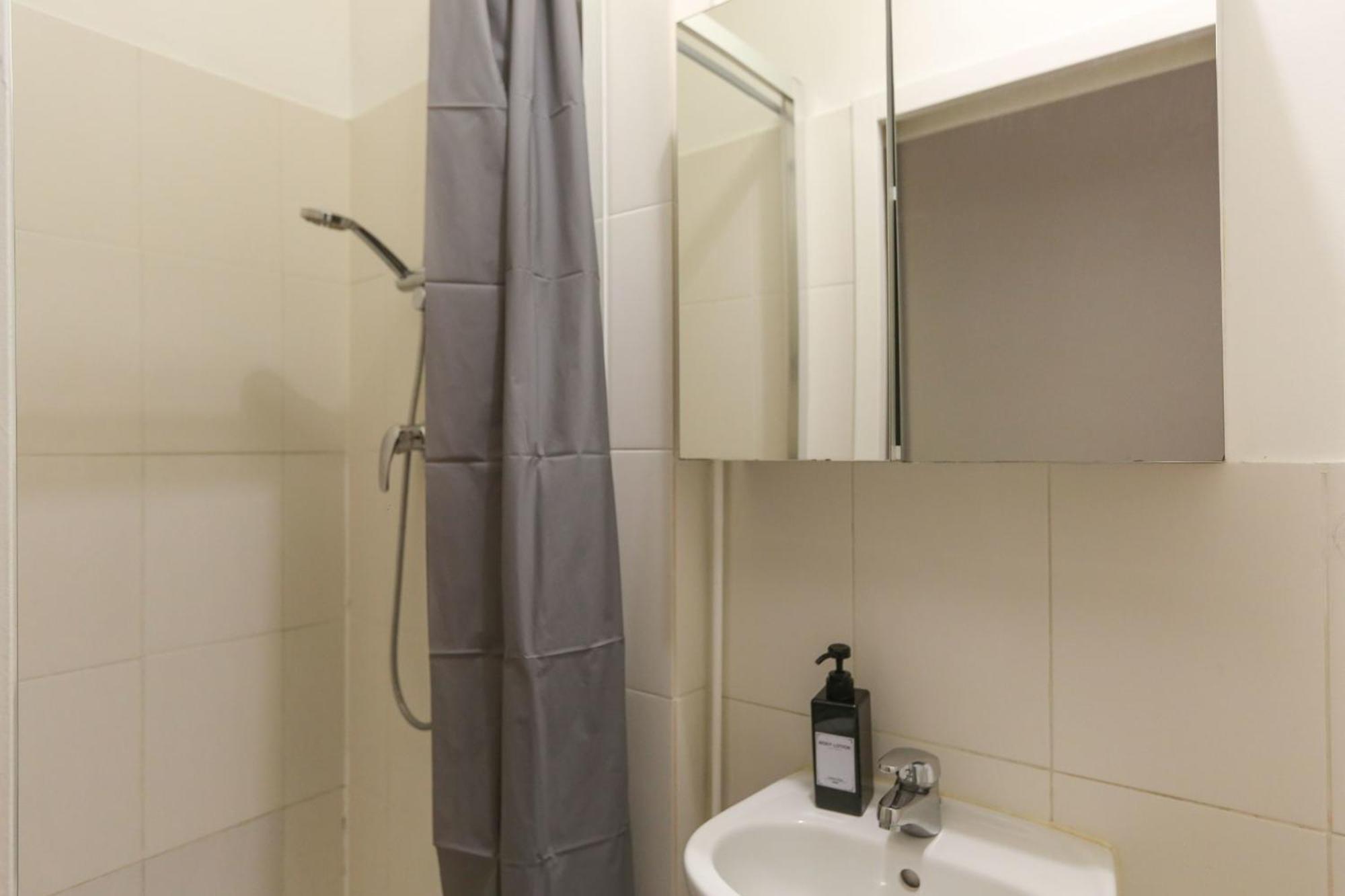 Nice And Comfortable Studio Apartment 巴黎 外观 照片