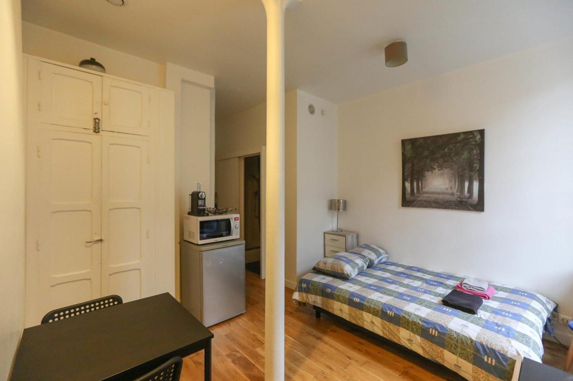 Nice And Comfortable Studio Apartment 巴黎 外观 照片