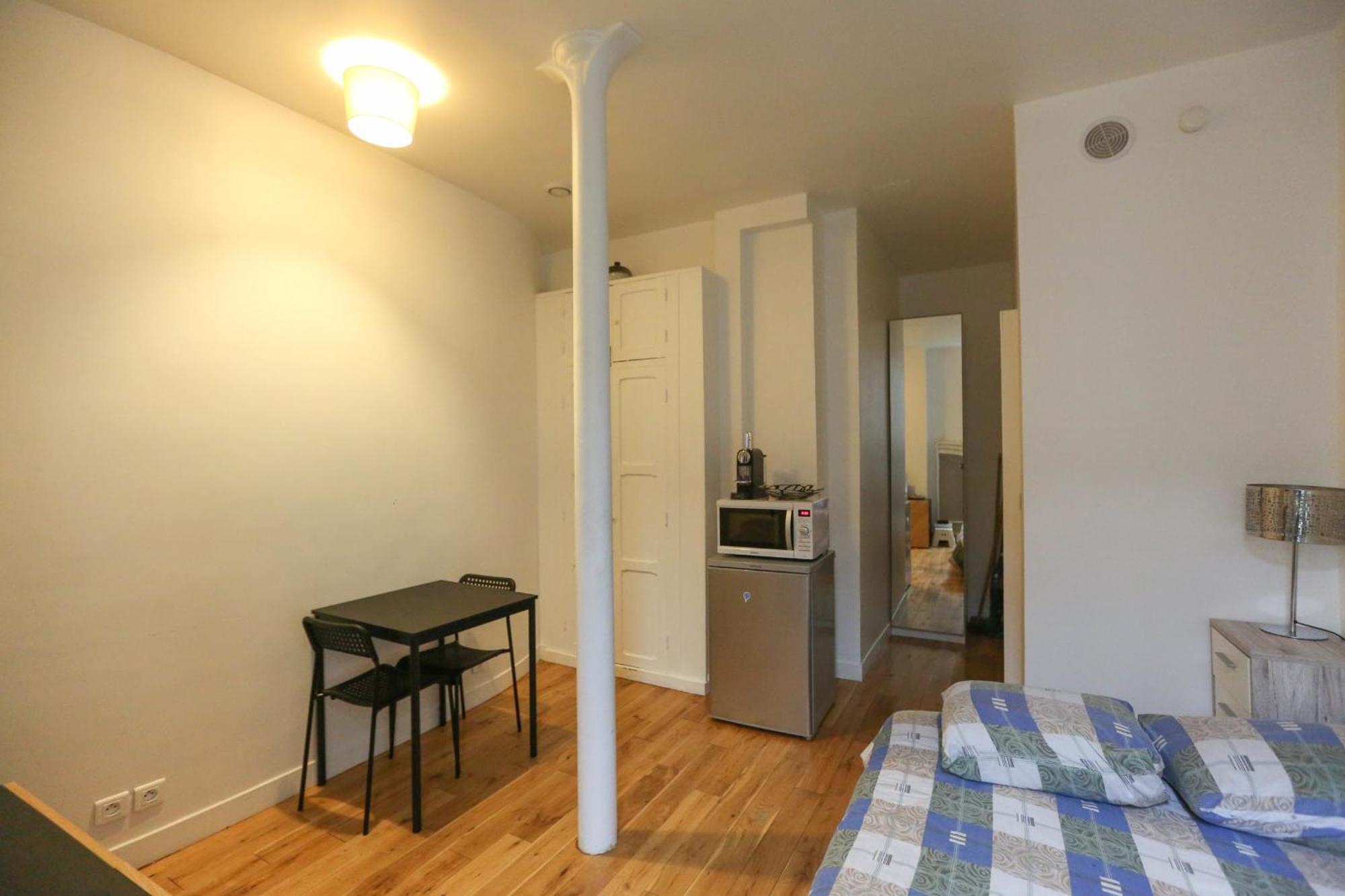 Nice And Comfortable Studio Apartment 巴黎 外观 照片